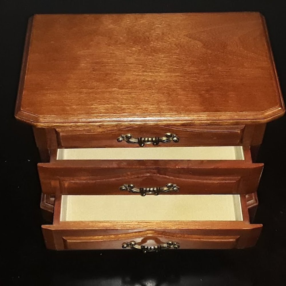 Wooden jewelry box, w/mirror & drawers